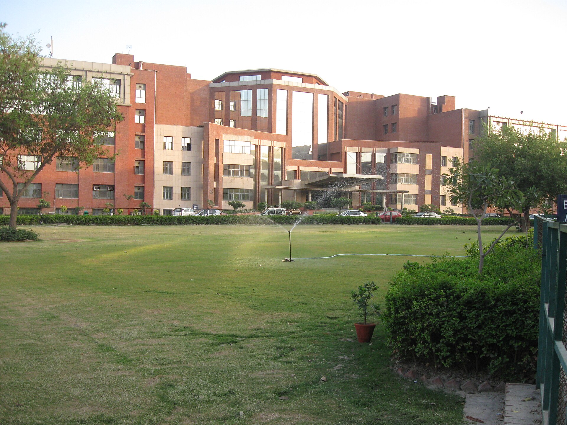 Amity University campus photo 2